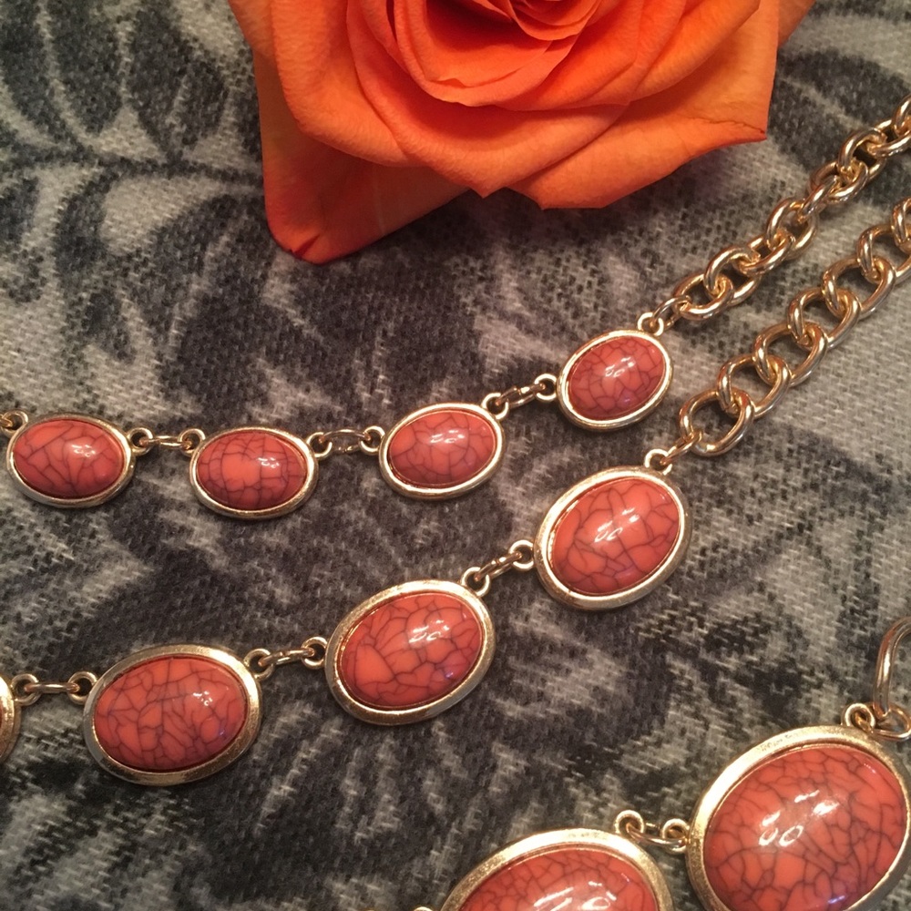 Statement Necklace - Picture 5 of 8